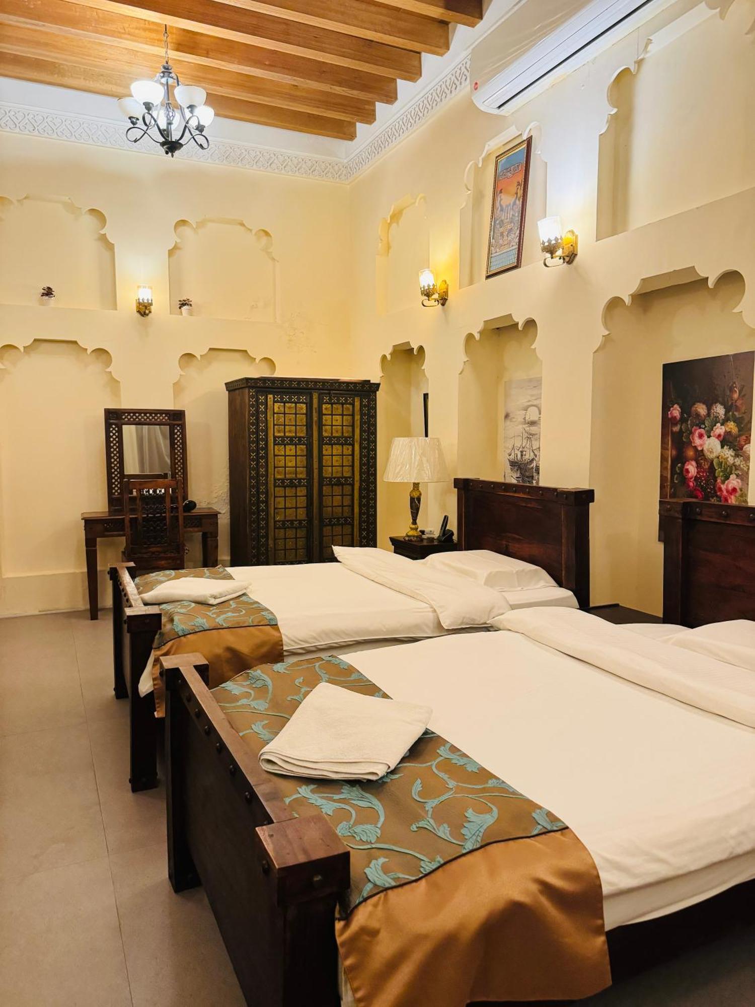 Heritage Home Guest House Dubai Exteriör bild