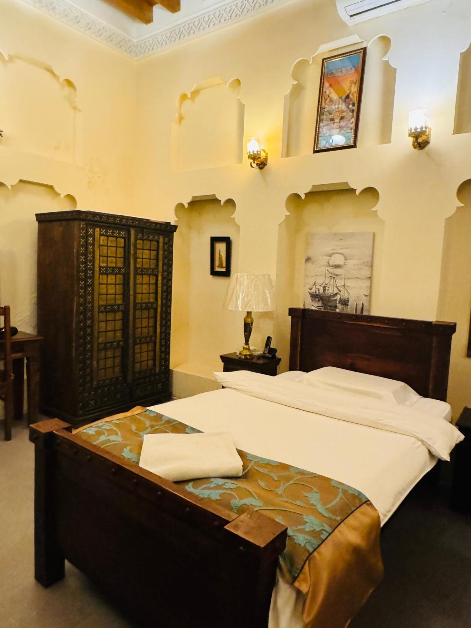 Heritage Home Guest House Dubai Exteriör bild