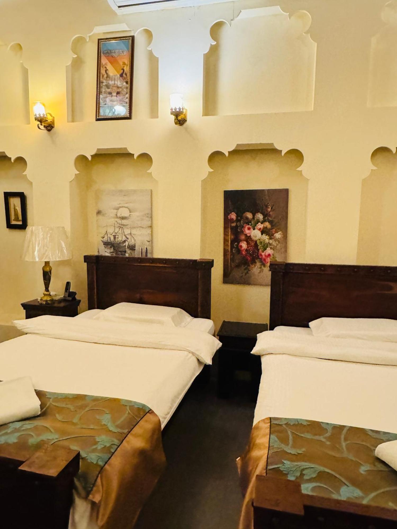 Heritage Home Guest House Dubai Exteriör bild
